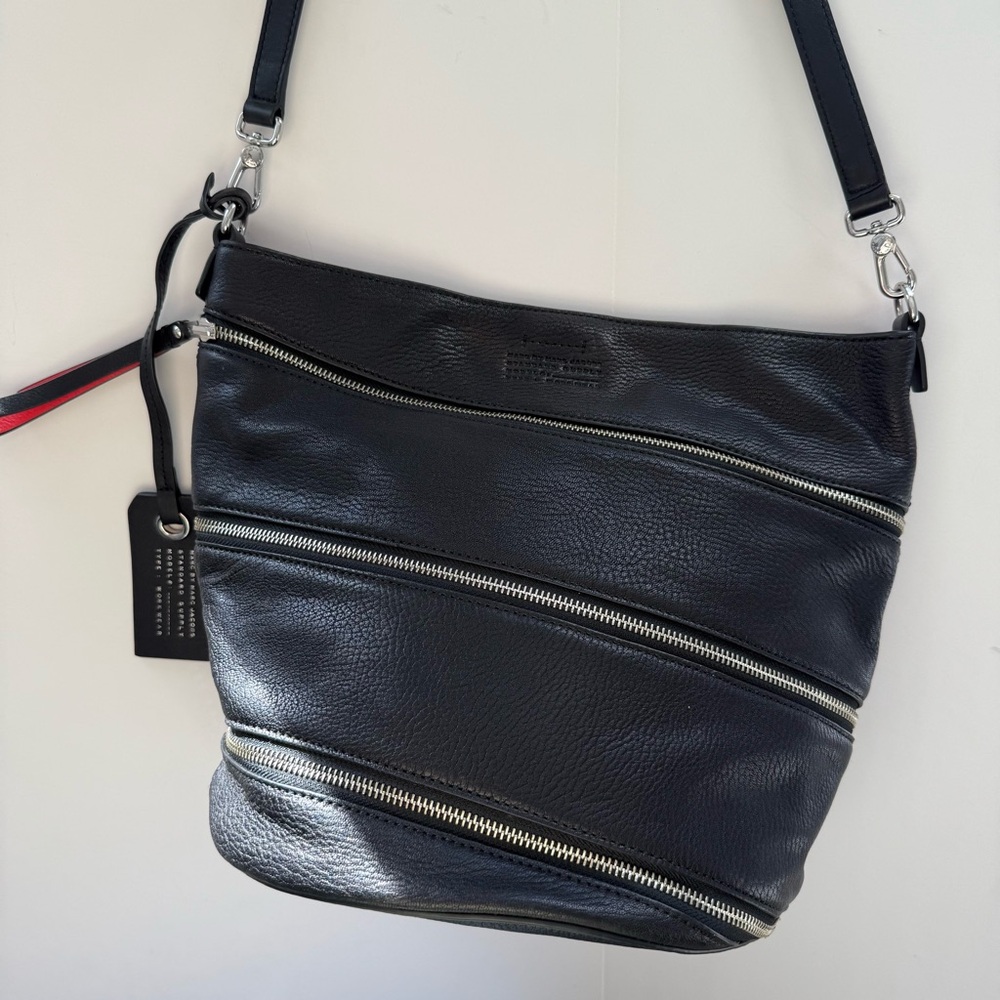 RARE!! Marc by Marc Jacobs Black Leather Bucket Shoulder Bag Zippers